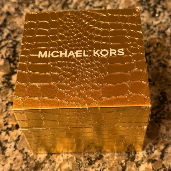 Michael Kors Vibrant Red Women's Watch - Picture 2 of 11